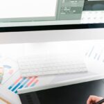 広島でホームページをリニューアルすべきタイミングを解説する記事のトップ画像（Web制作のイメージ）