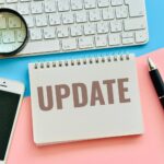 WordPress自動更新のトラブルを示すアップデート画面のイメージ写真